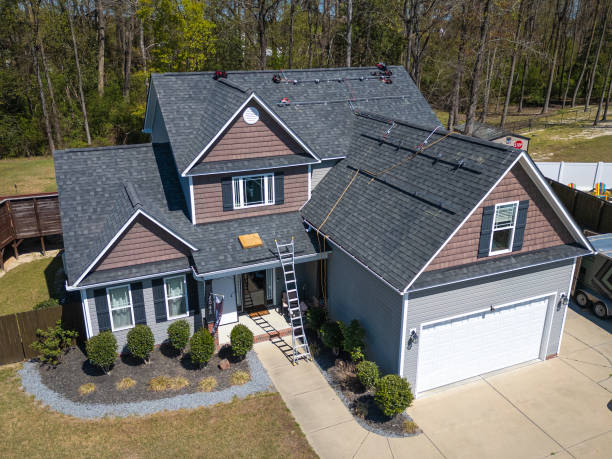 Best Emergency Roof Repair Services  in Blue Hills, CT
